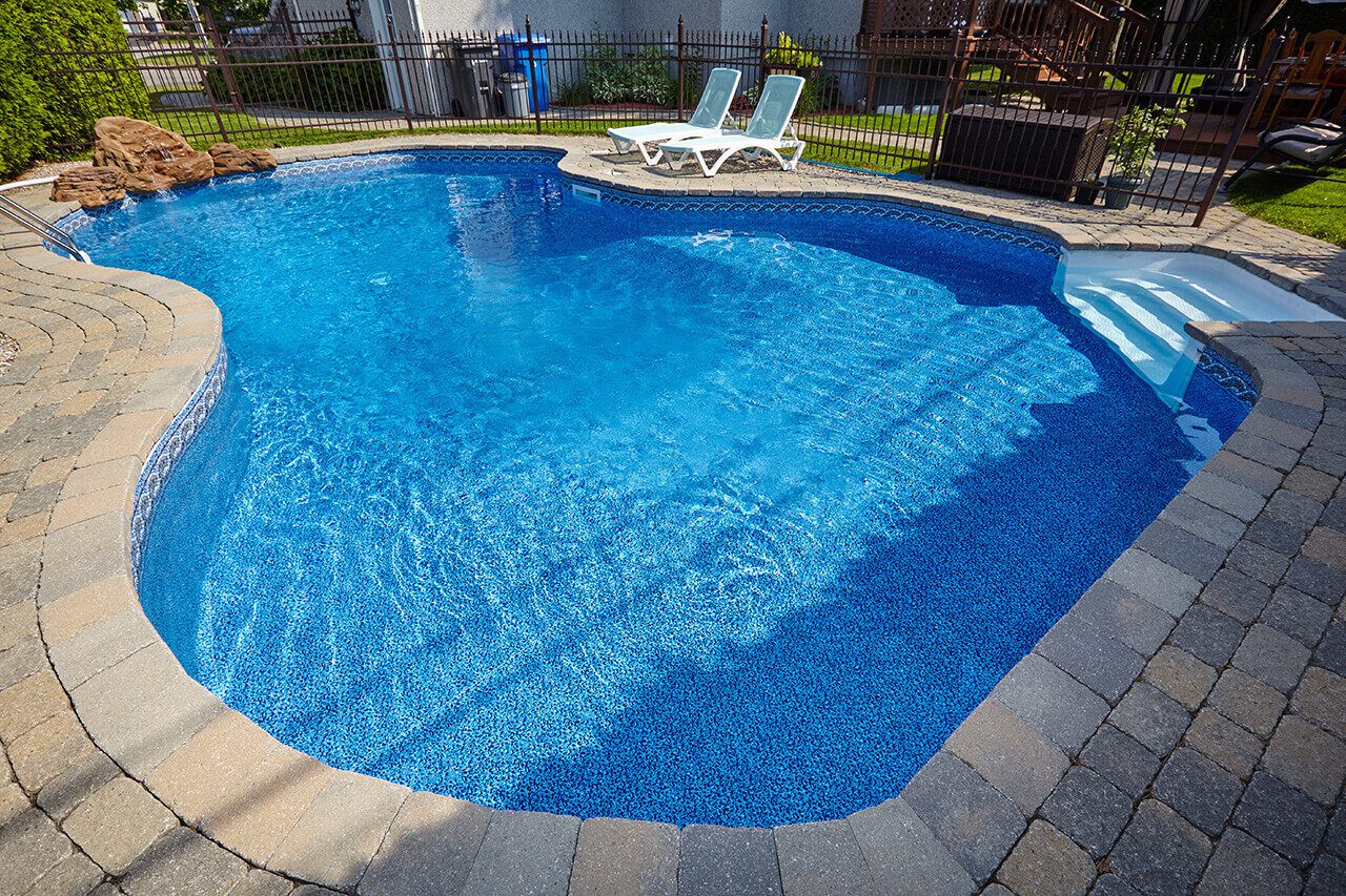 Pavor sealing around a pool